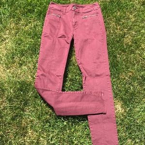 American Eagle Outfitters burgundy hi rise jegging